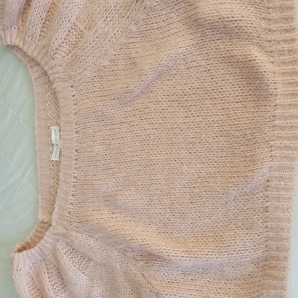 Coco + Jaimeson Cropped Sweater - Picture 3 of 7